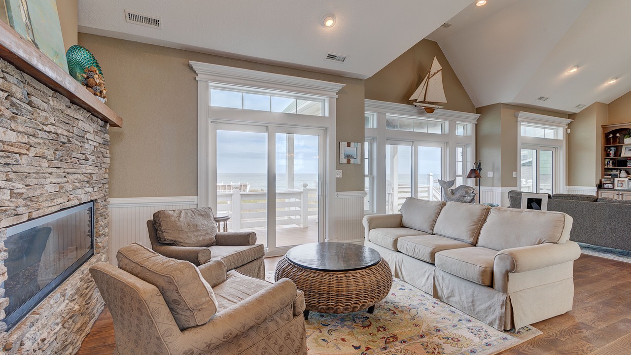Photo of Livingroom in Southern Shores