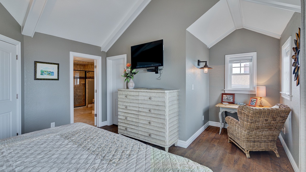 Photo of Bedroom in Southern Shores