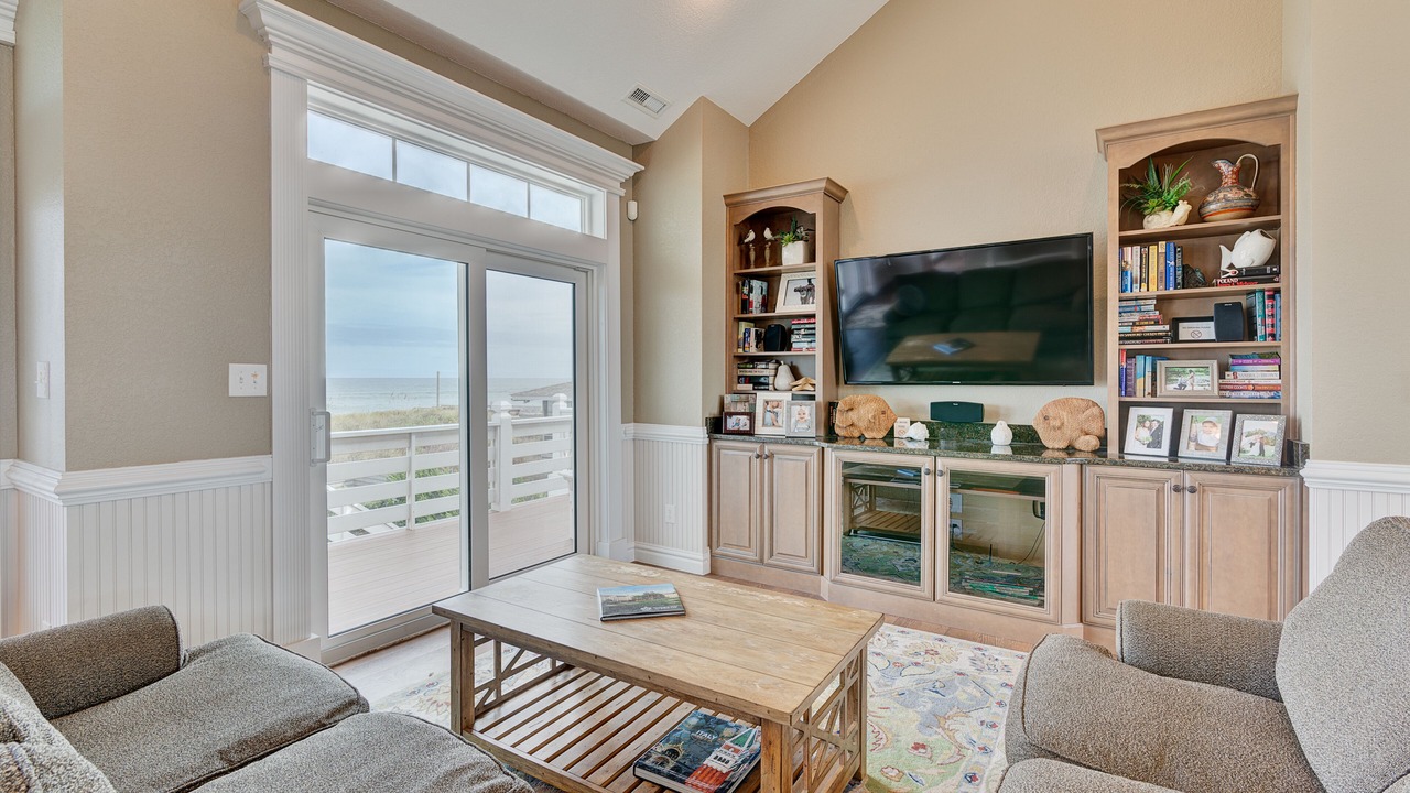 Photo of Livingroom in Southern Shores
