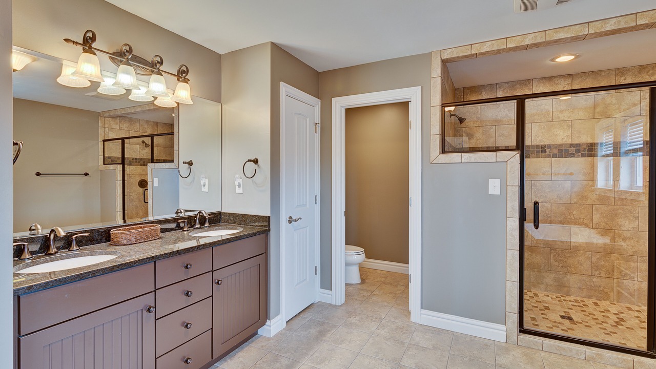 Photo of Bathroom in Southern Shores