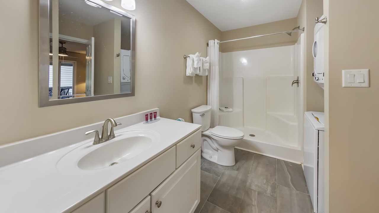 Photo of Bathroom in Fairfield Harbour