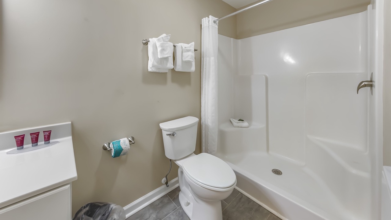 Photo of Bathroom in Fairfield Harbour