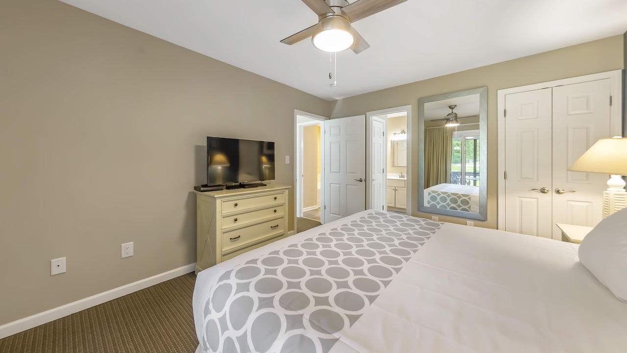 Photo of Bedroom in Fairfield Harbour