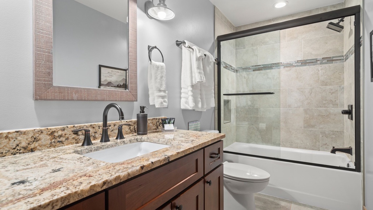 Photo of Bathroom in Skyland