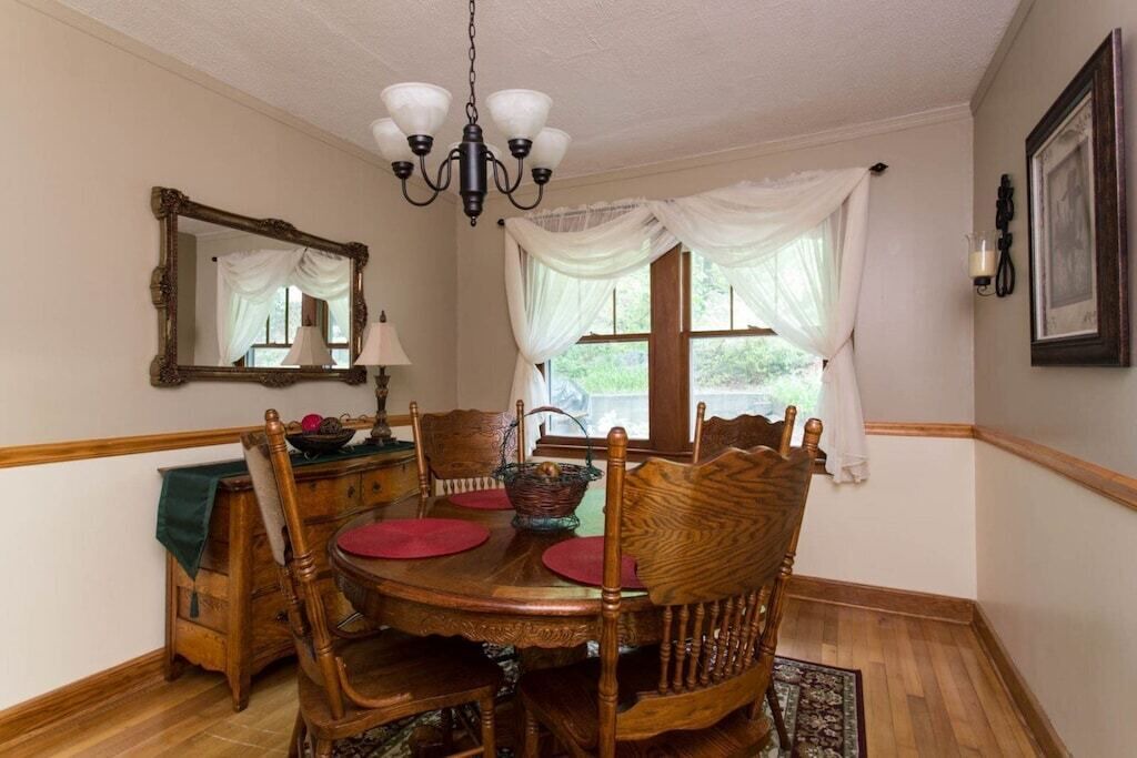 Photo of Bedroom in Chimney Rock
