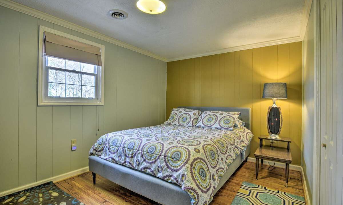 Photo of Bedroom in Saxapahaw