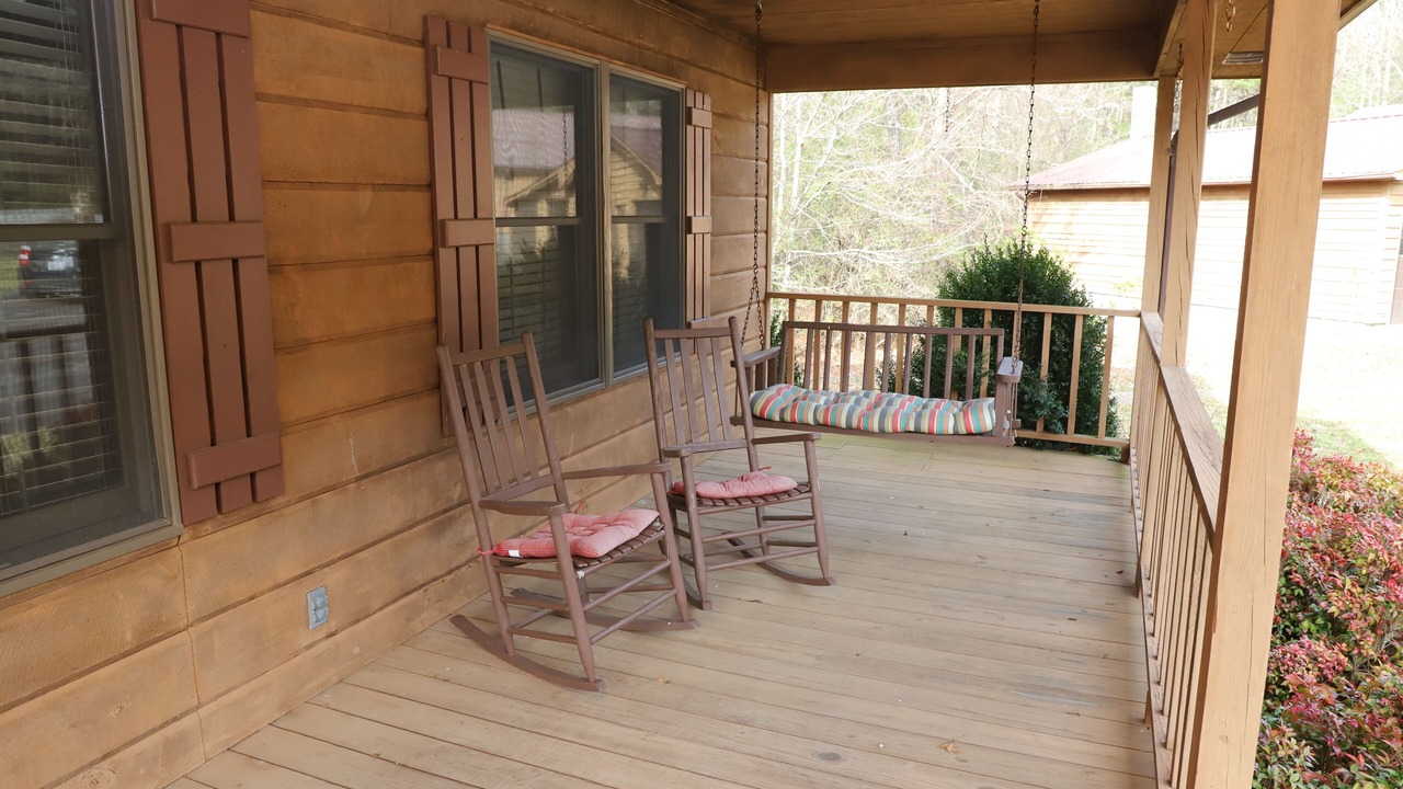 Photo of Patio Balcony in Glade Valley