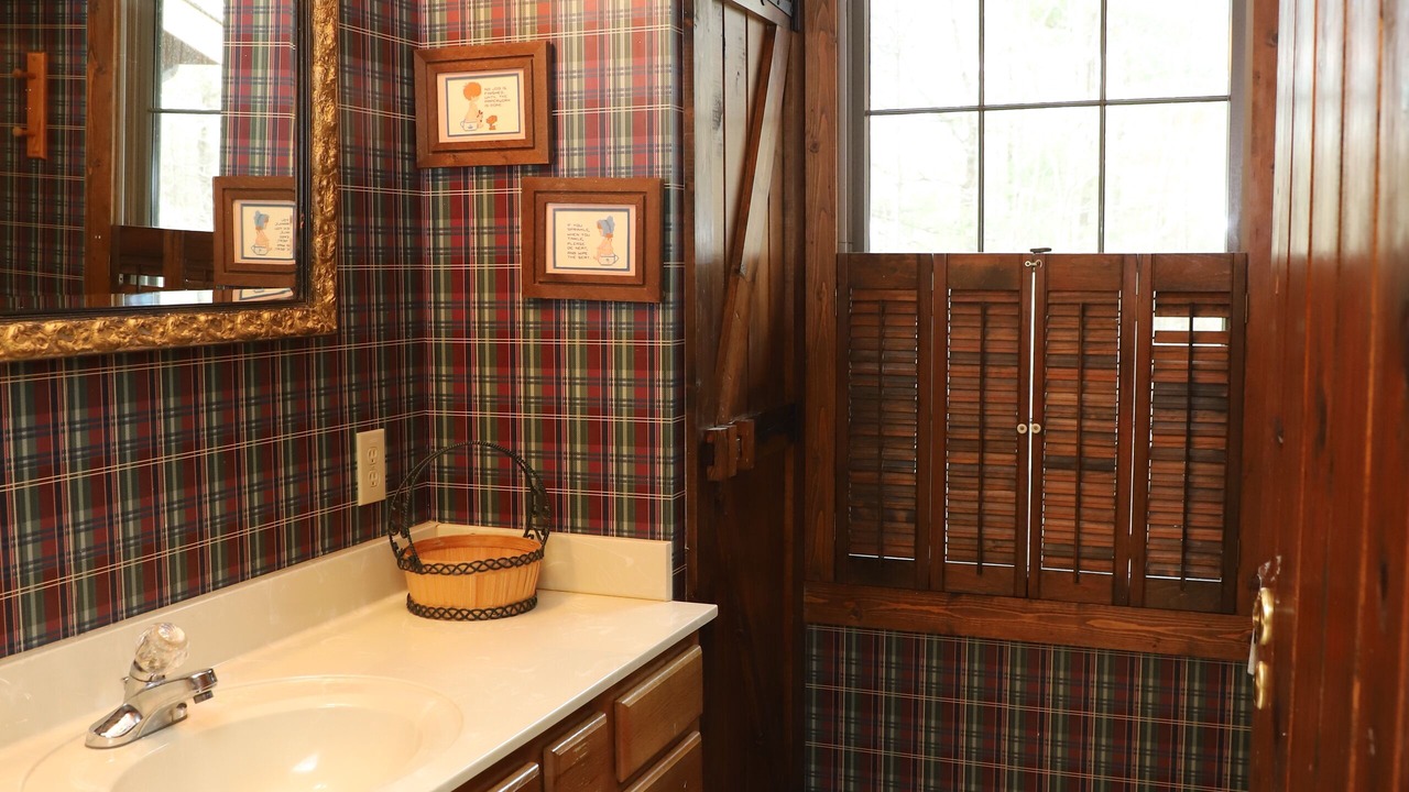 Photo of Bathroom in Glade Valley