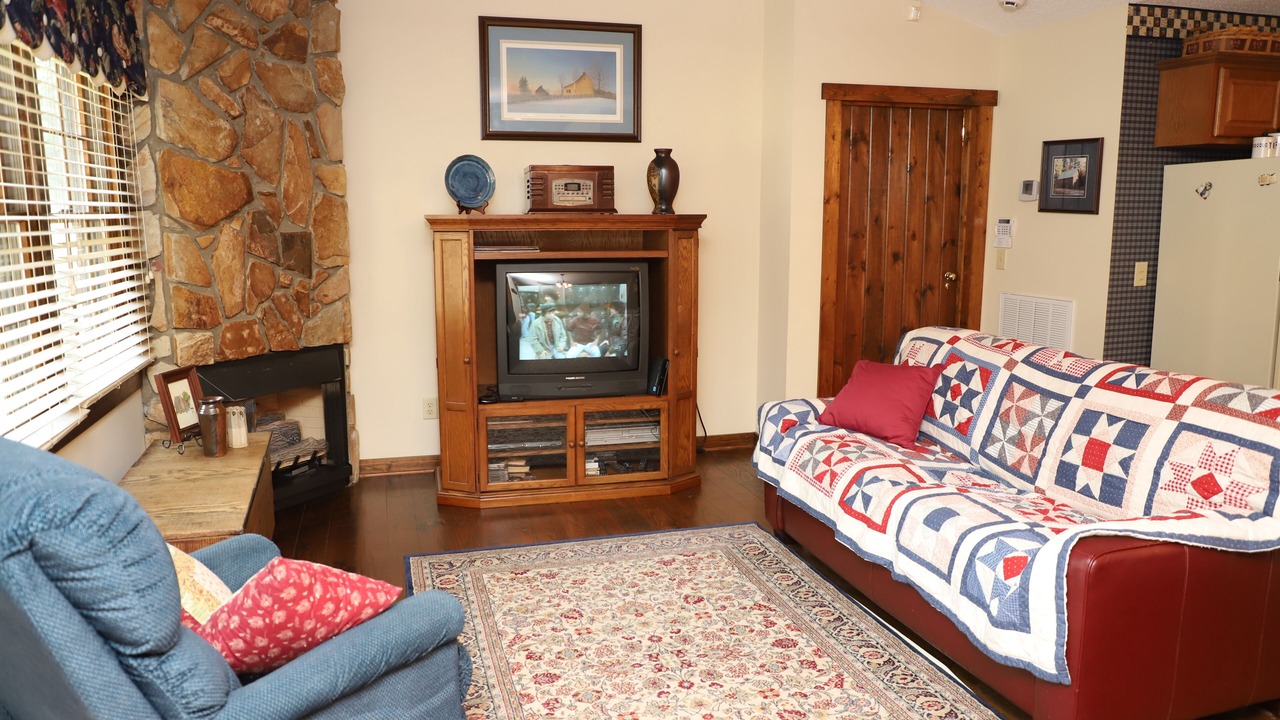 Photo of Livingroom in Glade Valley