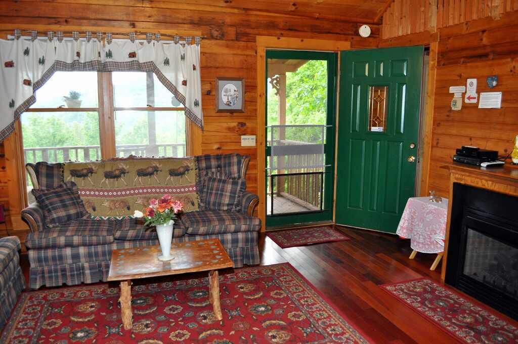 Photo of Livingroom in Waynesville