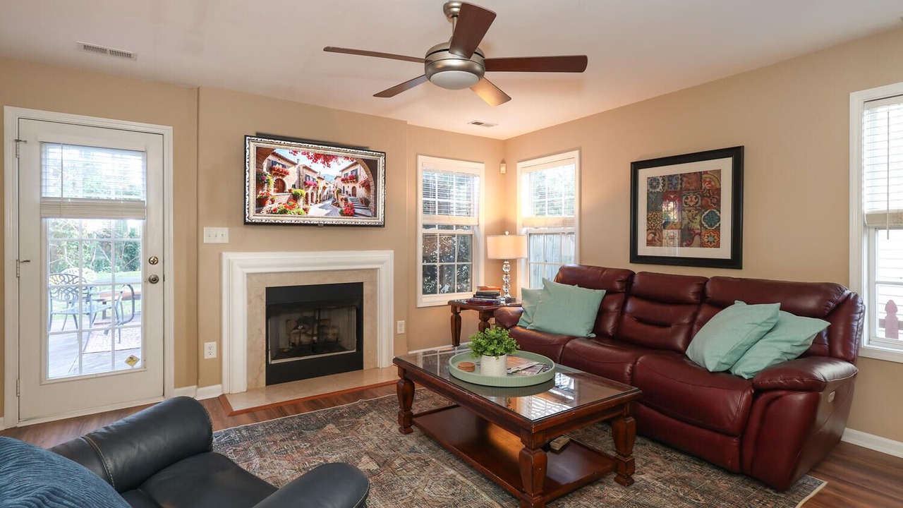 Photo of Livingroom in East Forest