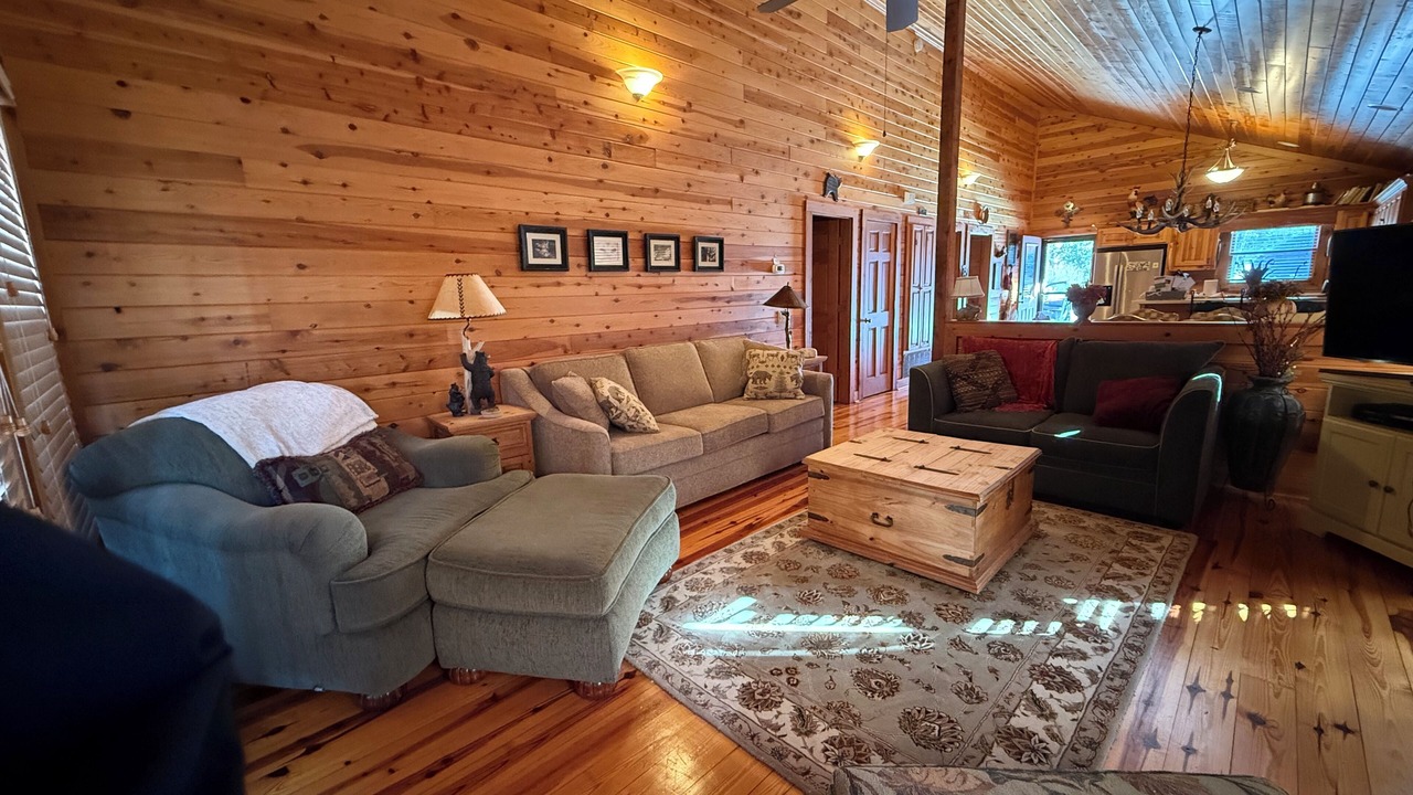 Photo of Livingroom in Mill Spring