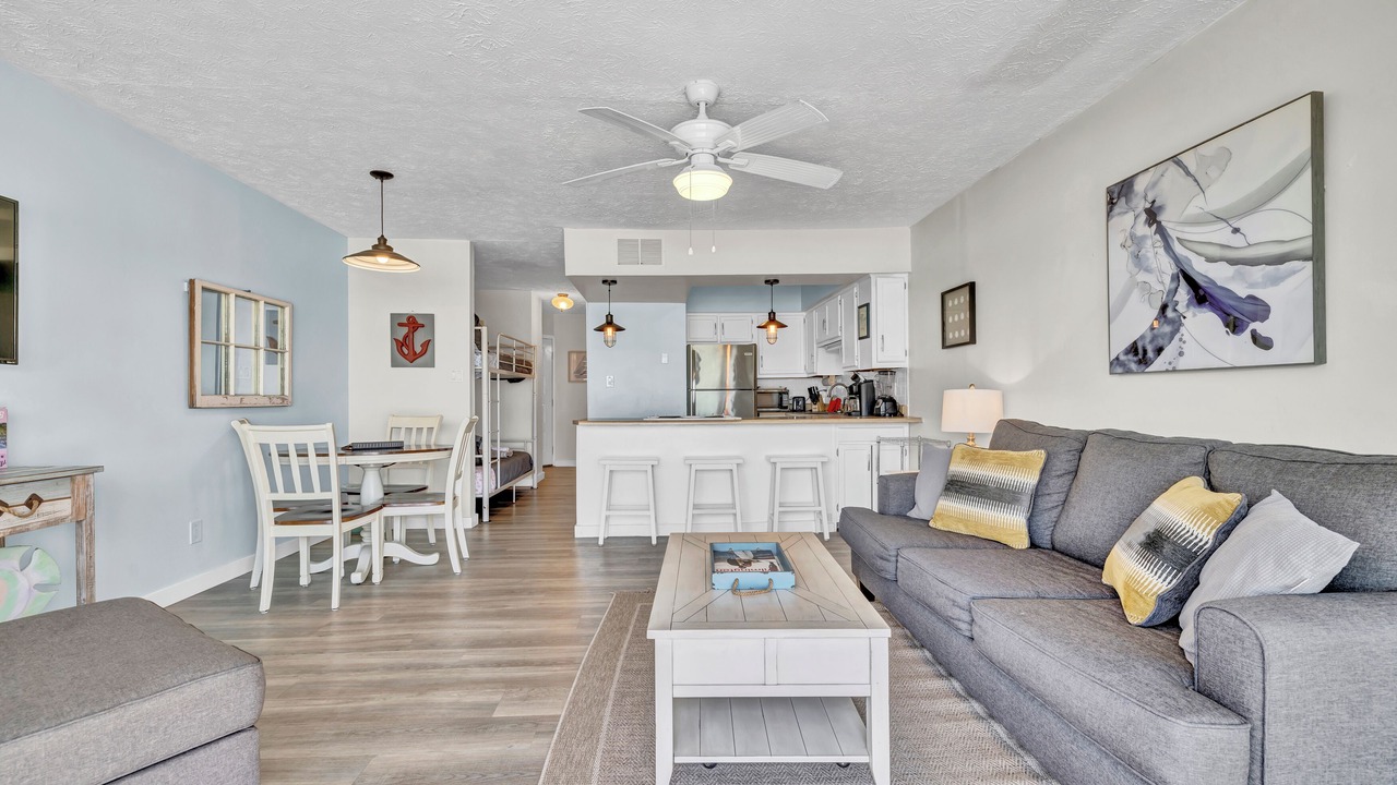 Photo of Livingroom in Wilmington Beach