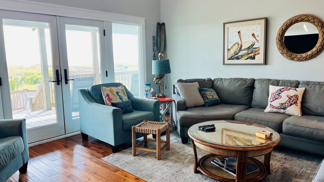 Photo of Livingroom in Holden Beach