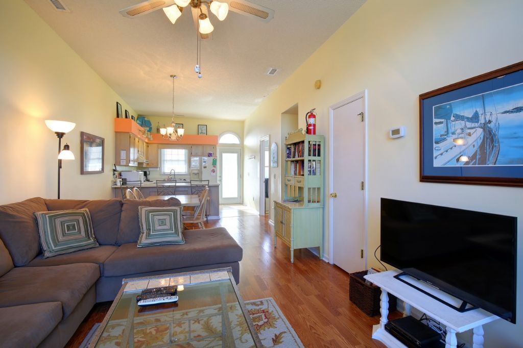 Photo of Livingroom in Holden Beach