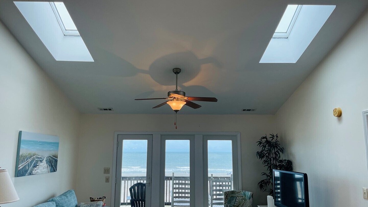 Photo of Livingroom in Holden Beach