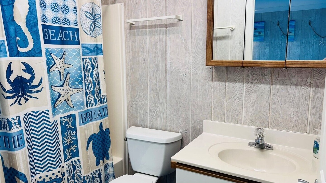 Photo of Bathroom in Holden Beach