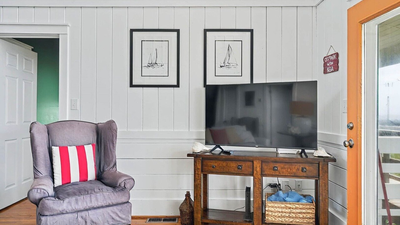 Photo of Livingroom in Holden Beach