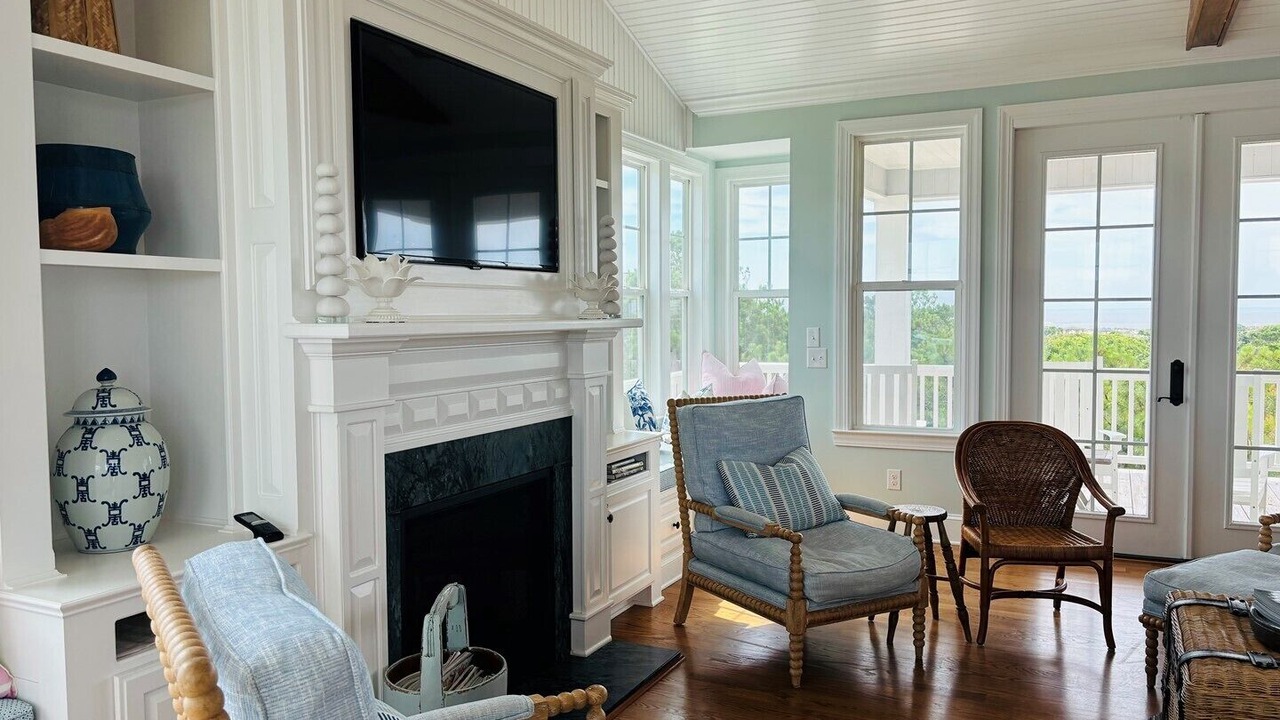Photo of Livingroom in Holden Beach