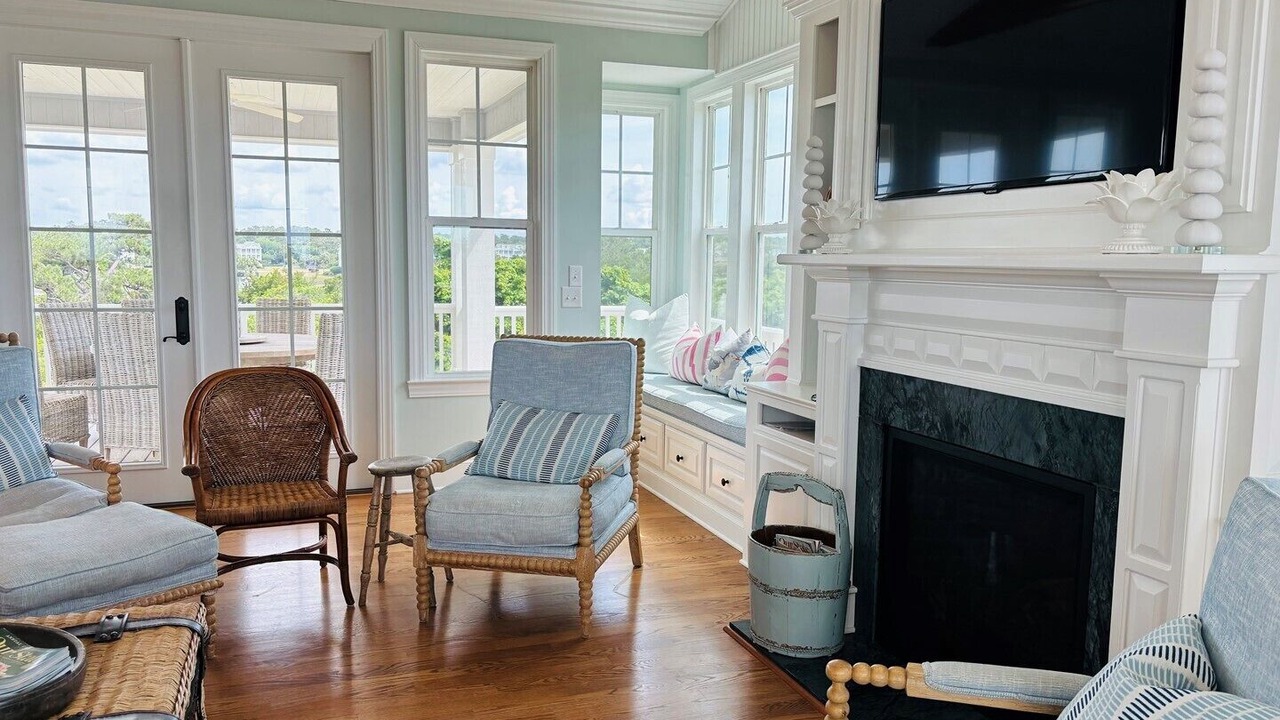 Photo of Livingroom in Holden Beach