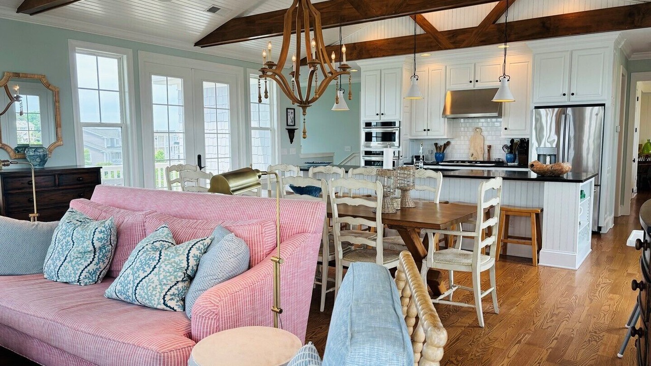 Photo of Livingroom in Holden Beach
