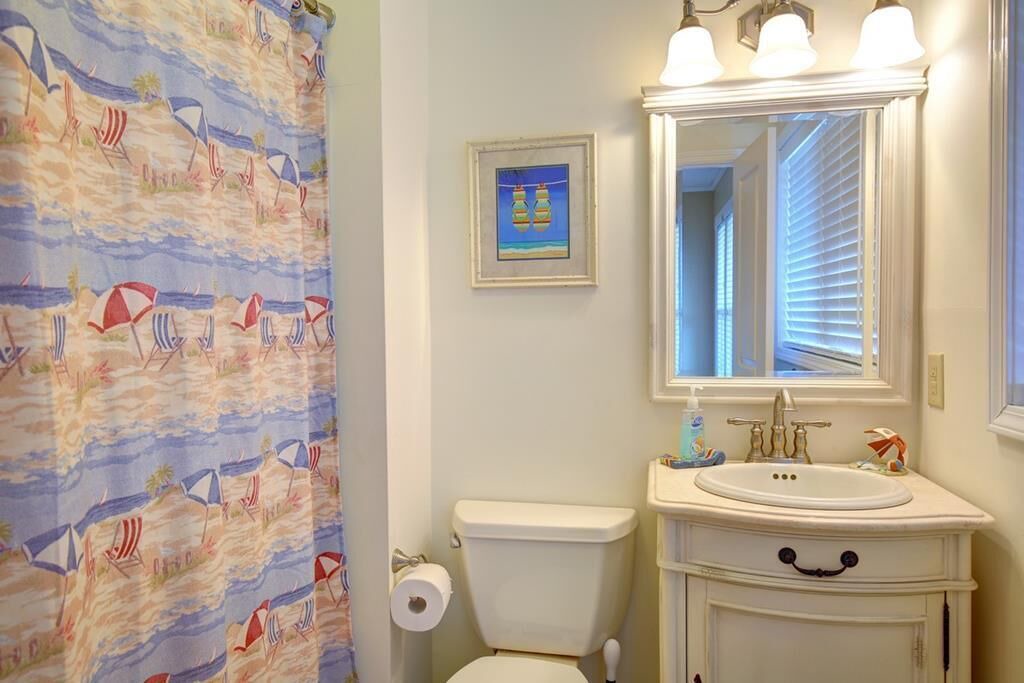 Photo of Bathroom in Holden Beach