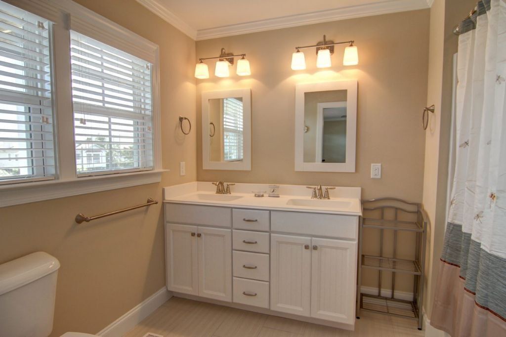 Photo of Bathroom in Holden Beach