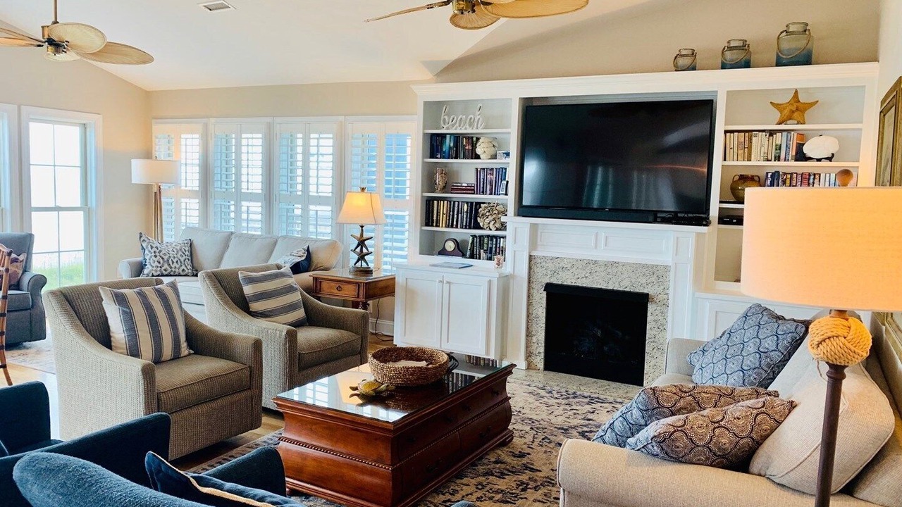 Photo of Livingroom in Holden Beach
