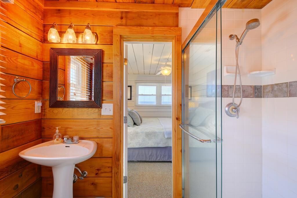 Photo of Bathroom in Holden Beach