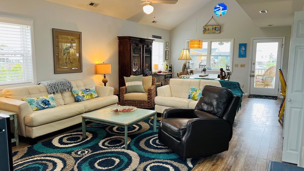 Photo of Livingroom in Holden Beach