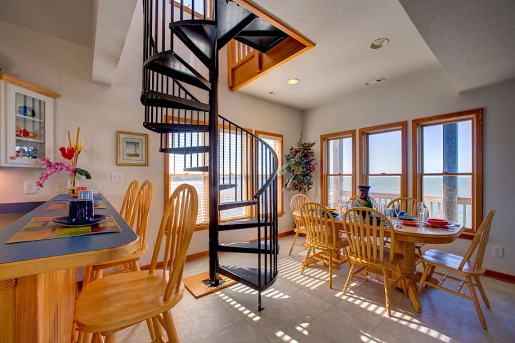 Photo of Livingroom in Brigands' Bay