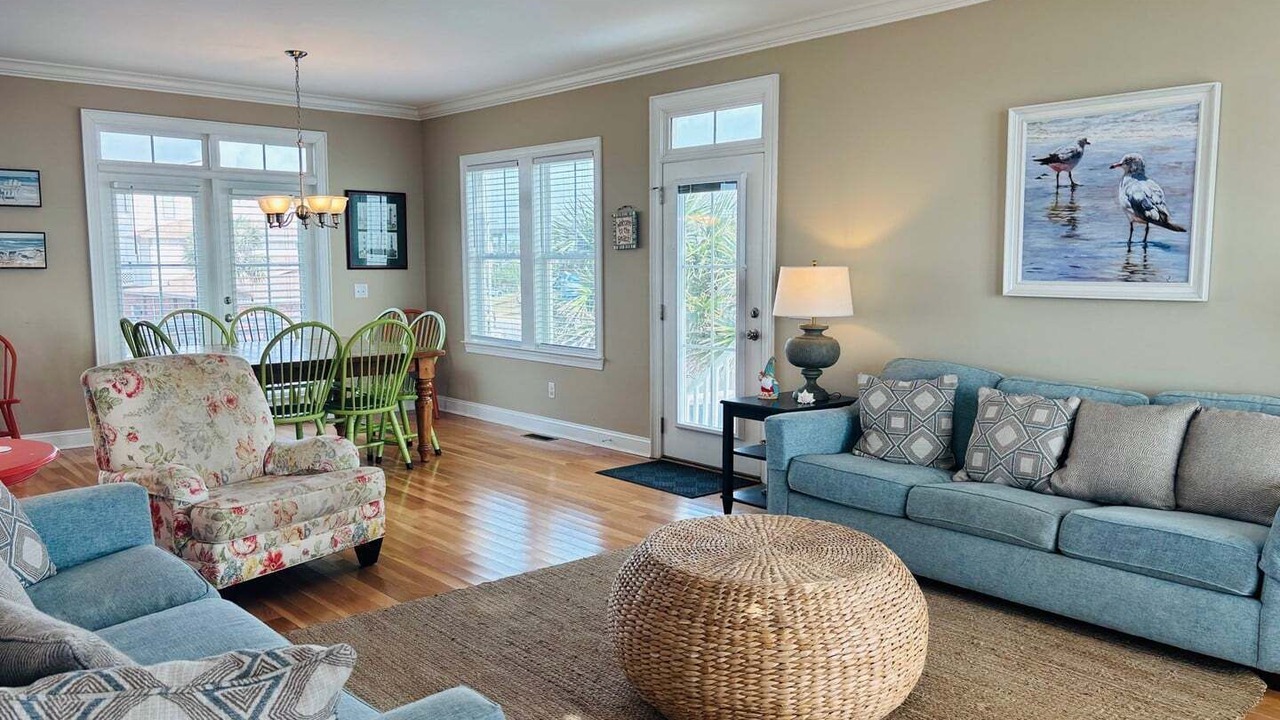 Photo of Livingroom in Holden Beach