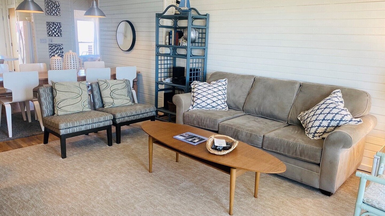 Photo of Livingroom in Holden Beach