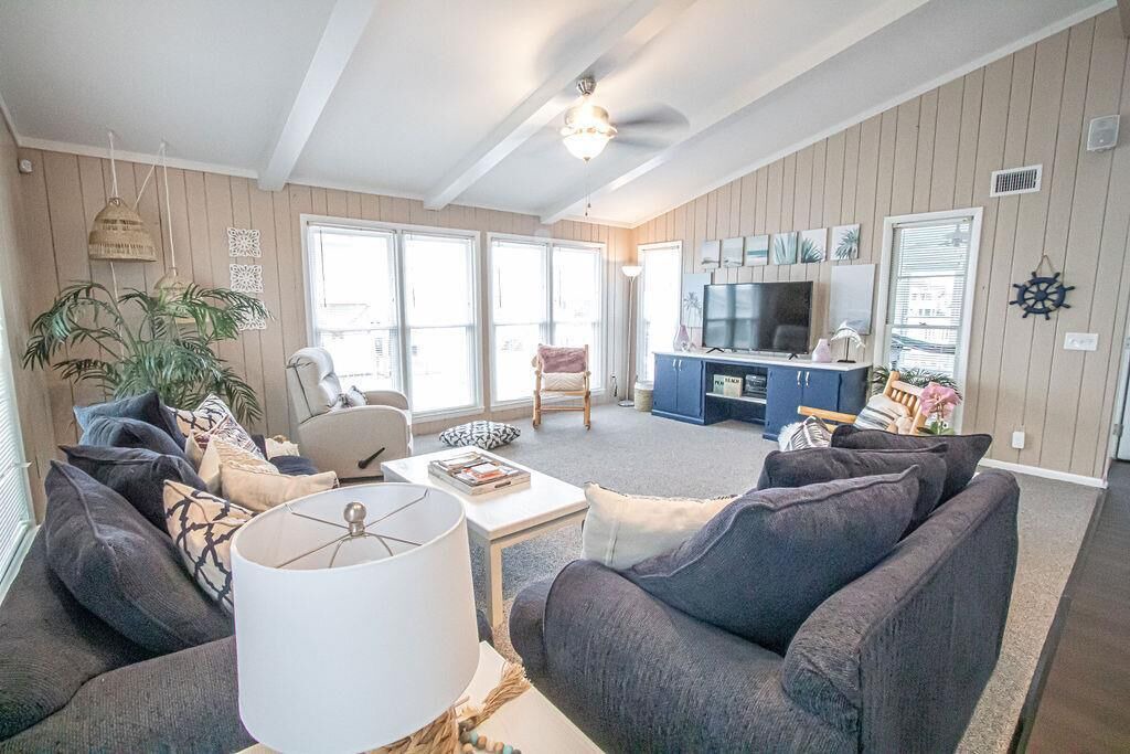 Photo of Livingroom in Holden Beach