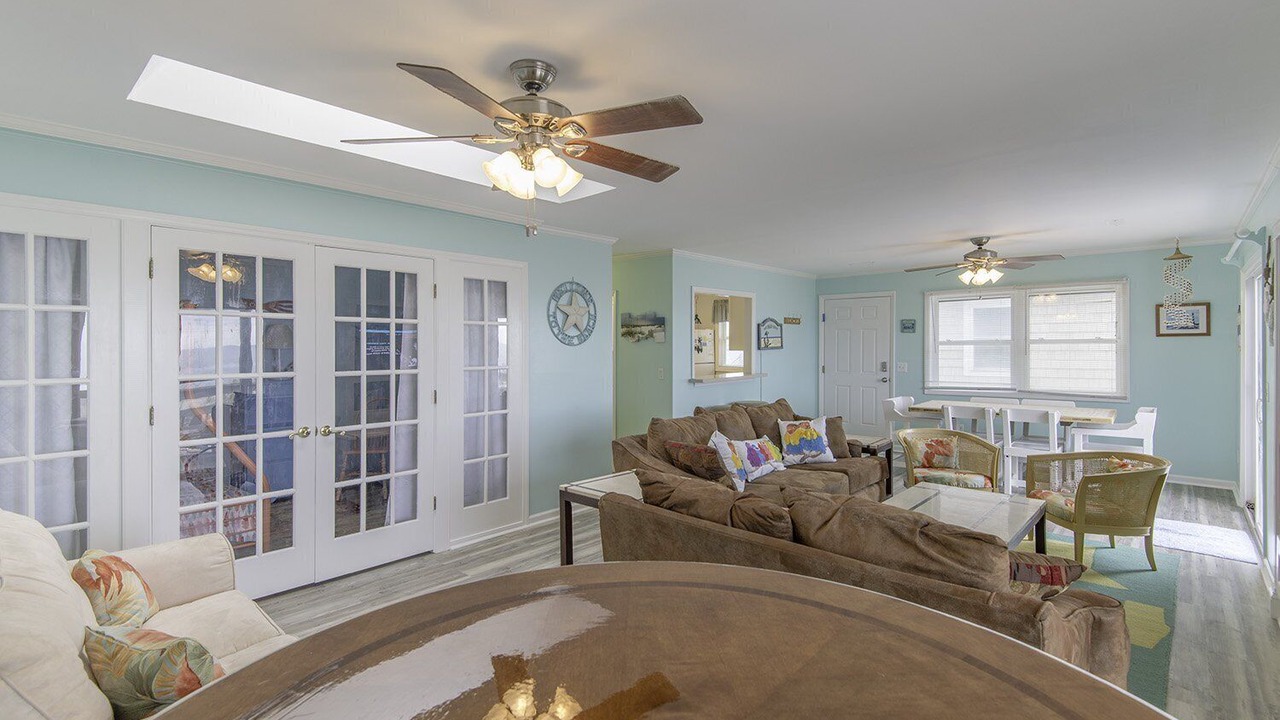 Photo of Livingroom in South Nags Head