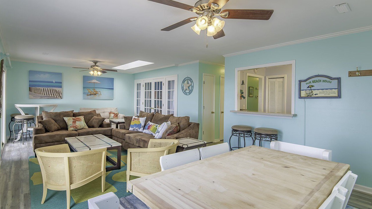 Photo of Livingroom in South Nags Head