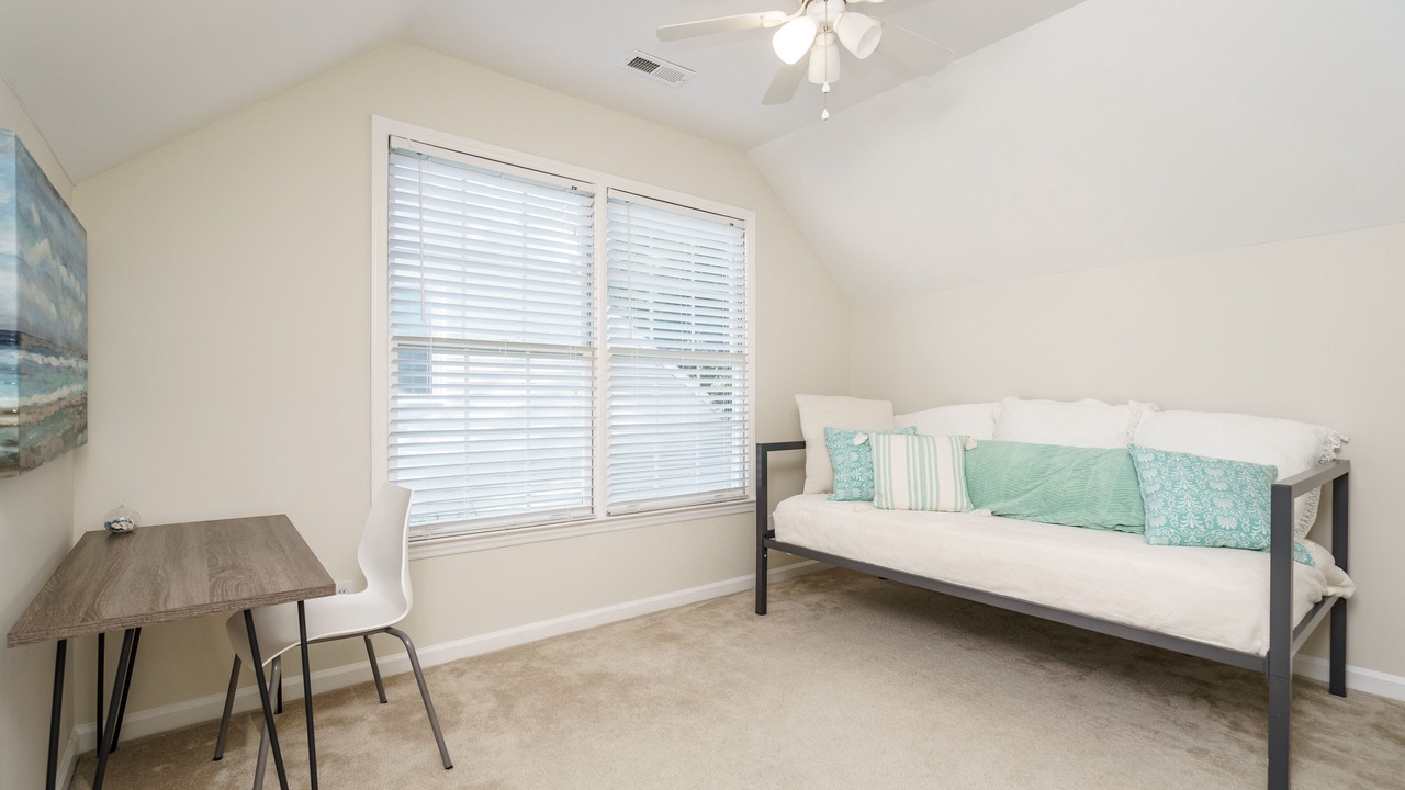 Photo of Livingroom in Cary
