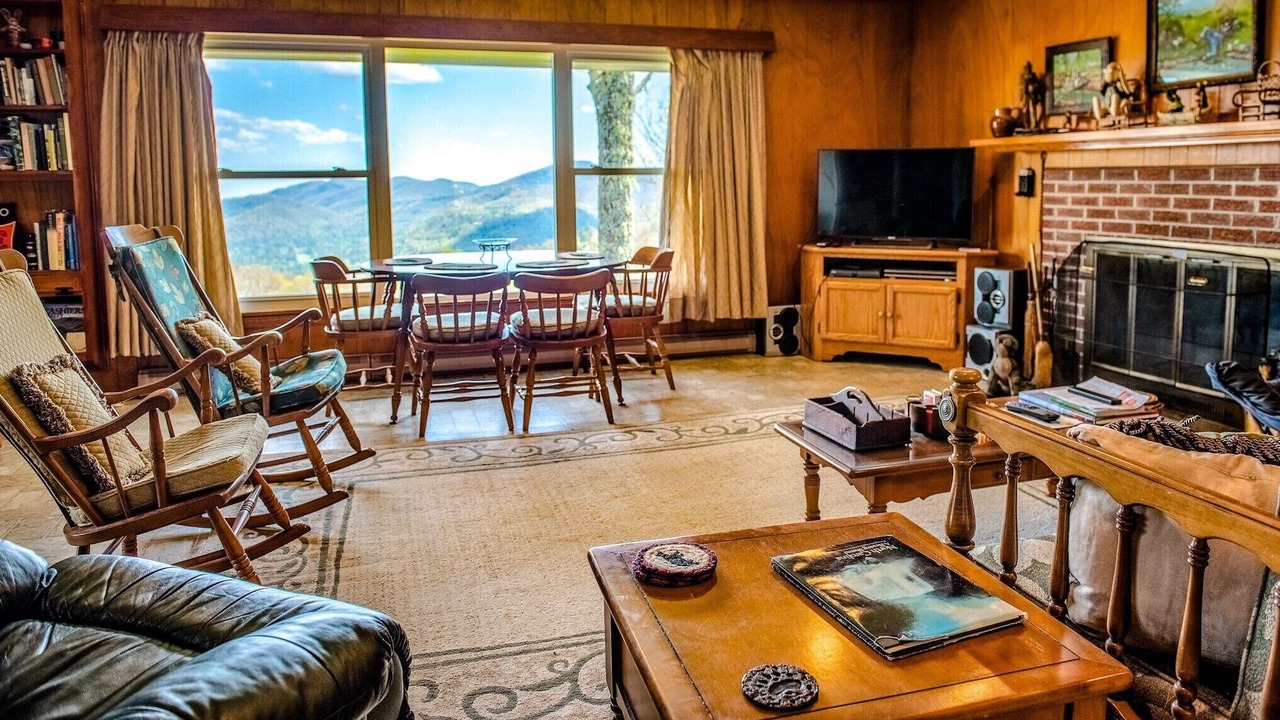 Photo of Livingroom in Glenville
