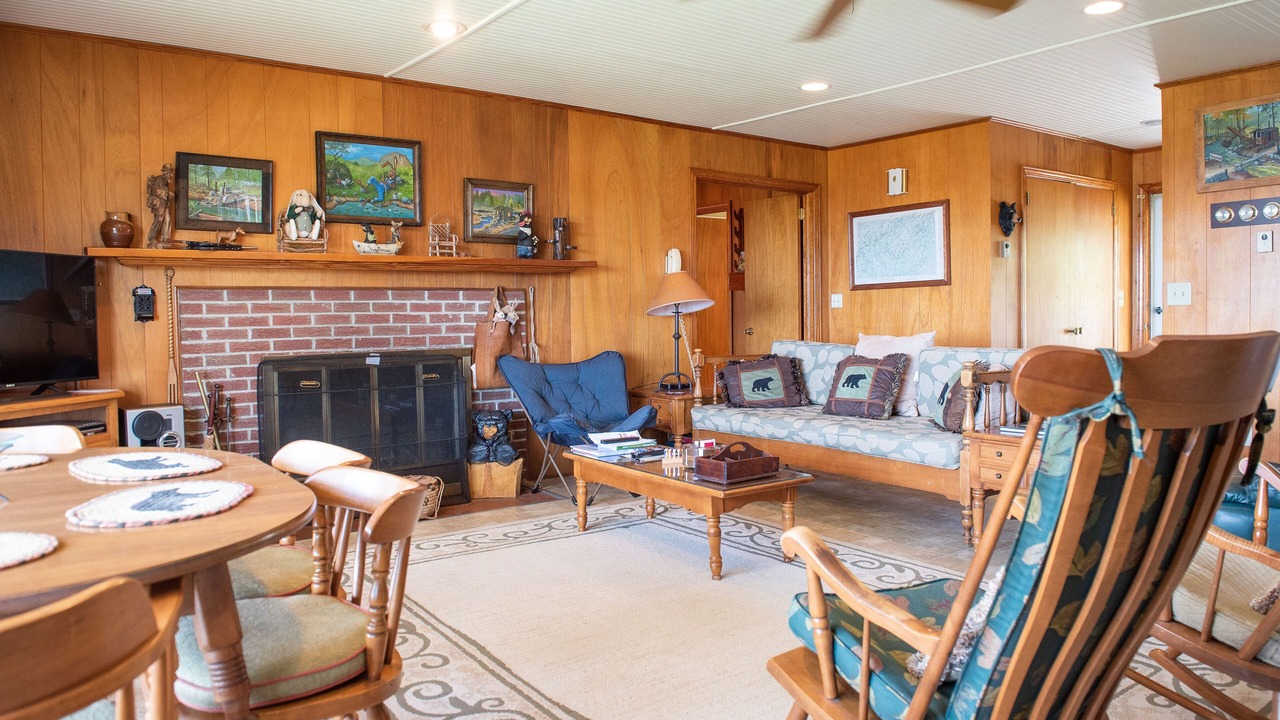 Photo of Livingroom in Glenville