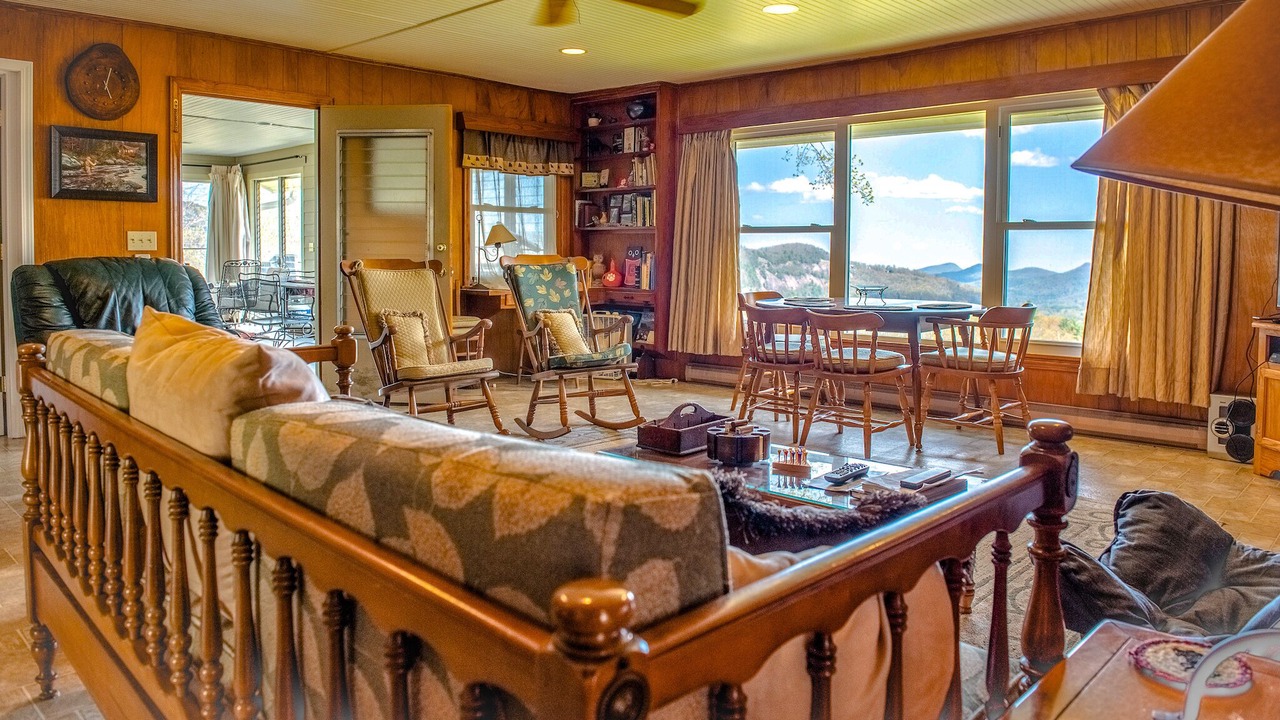 Photo of Livingroom in Glenville