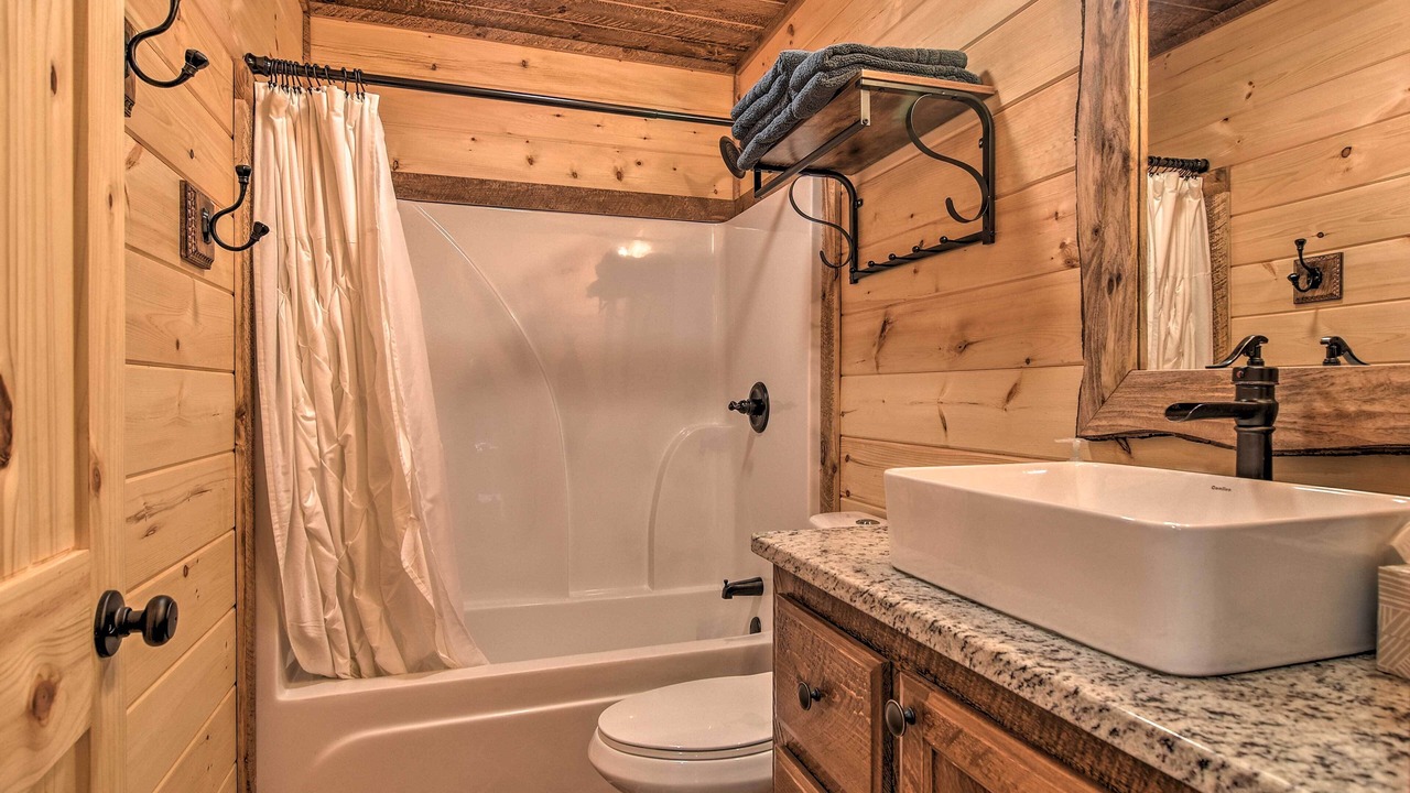 Photo of Bathroom in Murphy