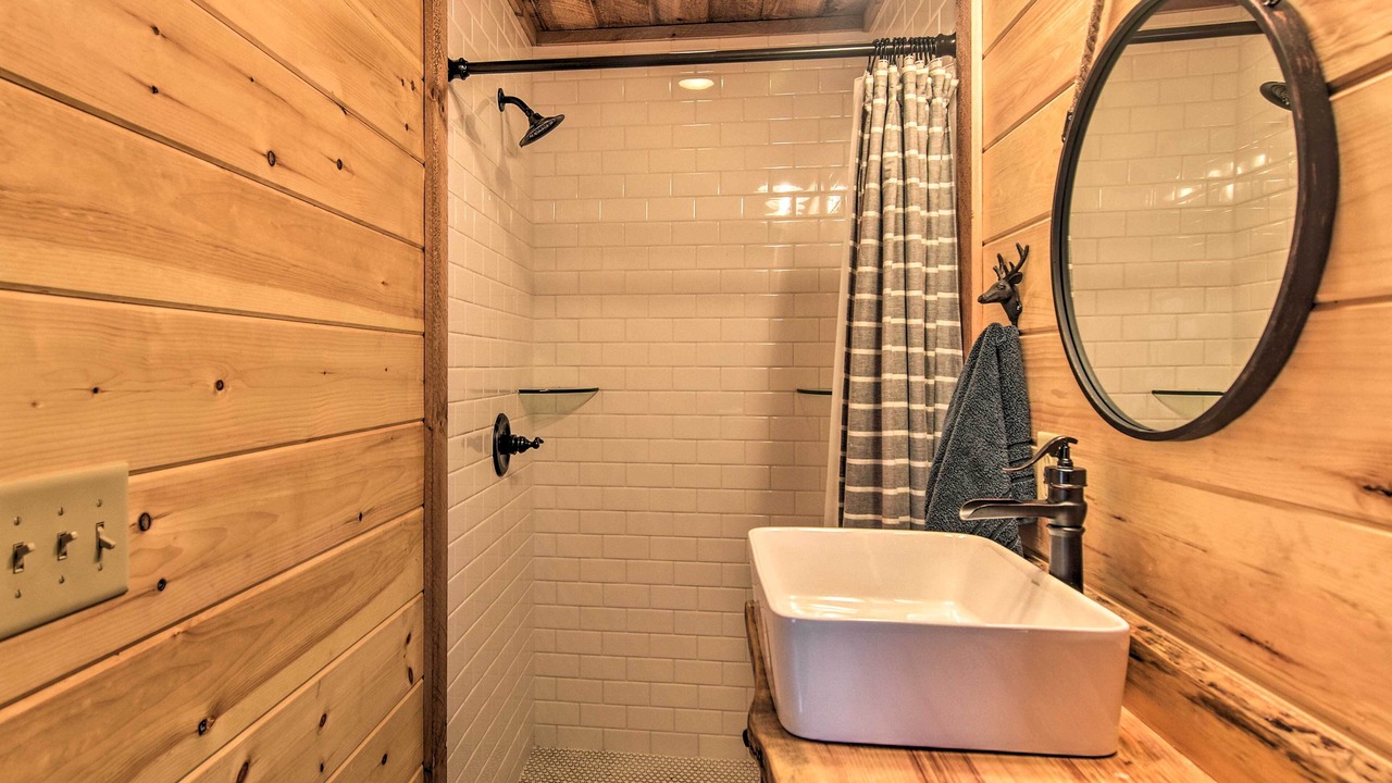 Photo of Bathroom in Murphy