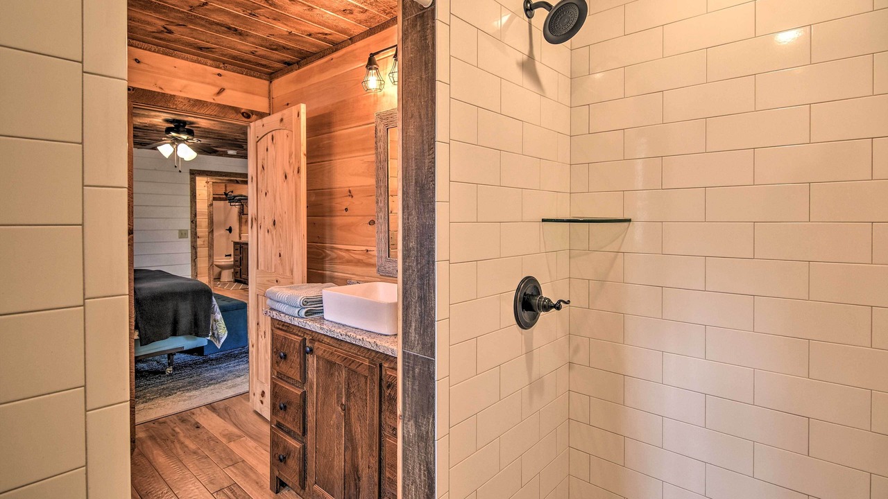 Photo of Bathroom in Murphy