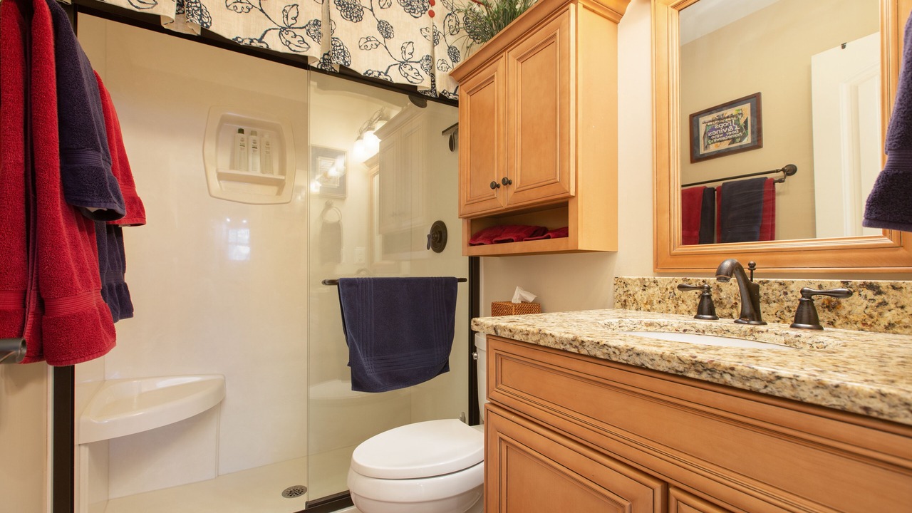 Photo of Bathroom in Falconhurst