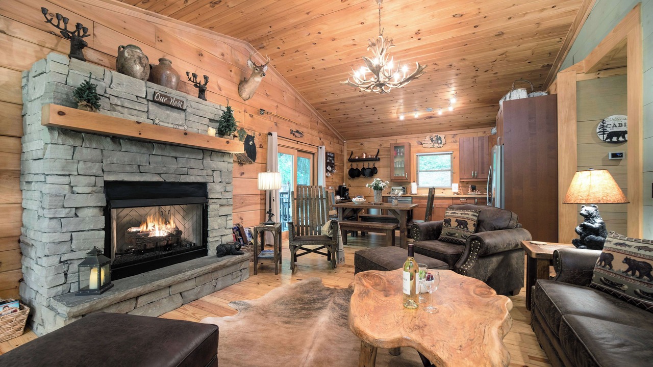 Photo of Livingroom in Cullowhee