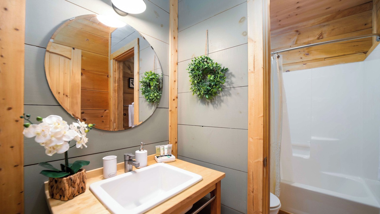 Photo of Bathroom in Cullowhee