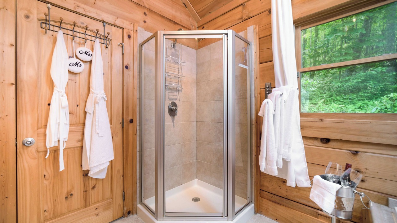 Photo of Bathroom in Cullowhee