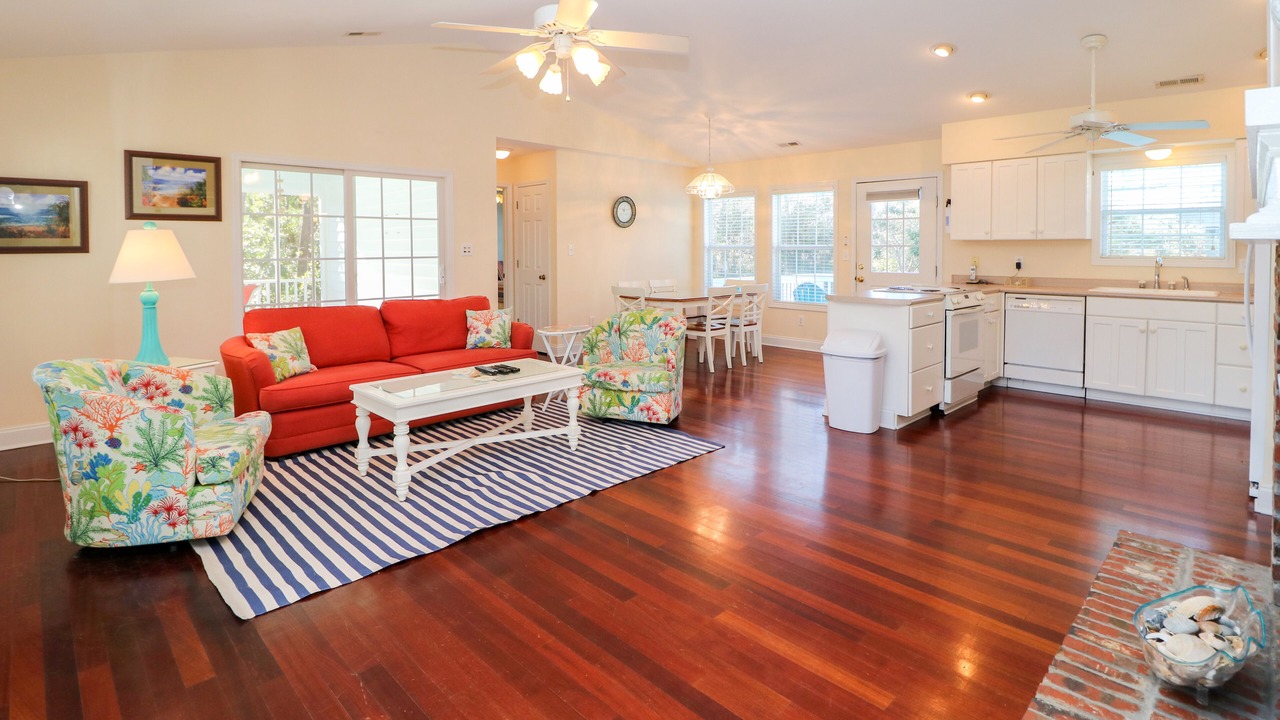 Photo of Livingroom in Emerald Isle