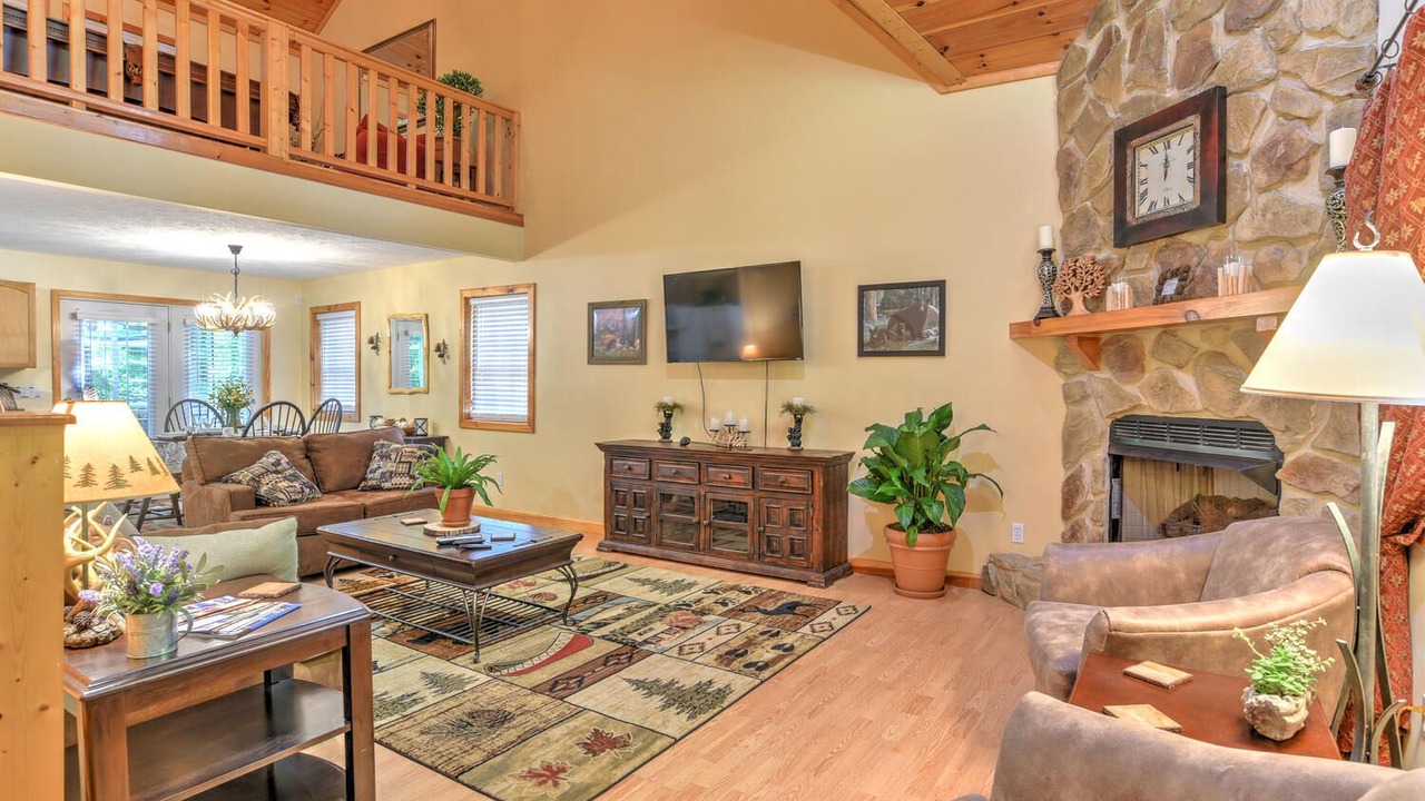 Photo of Livingroom in Sheepback Mountain Estates