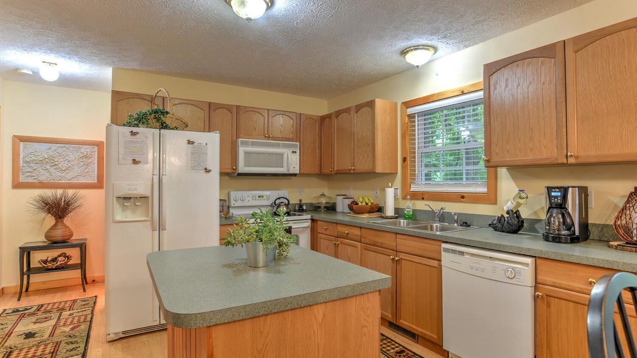 Photo of Kitchen in Sheepback Mountain Estates